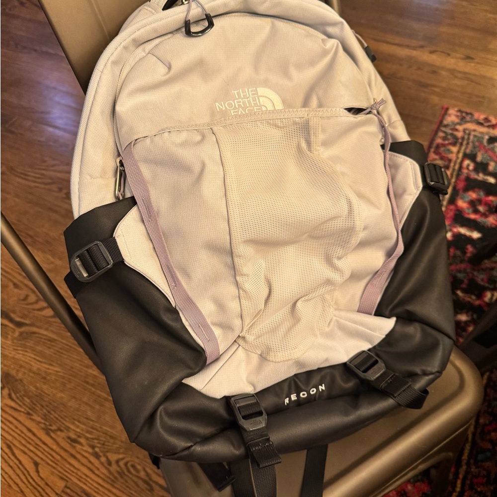 The North Face Recon Backpack - Black and Gray